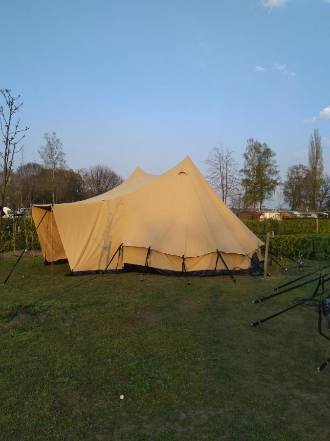 Tent-Ok Opende ภายนอก รูปภาพ